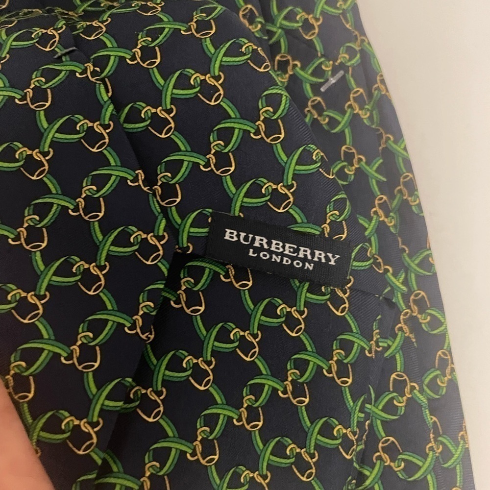 BURBERRY Men’s Classic Print  Tie - Picture 3 of 3